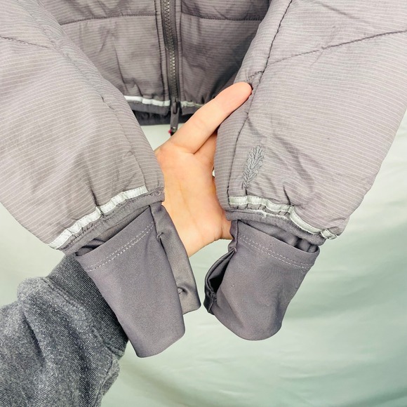 FP Movement Gathering Storm Puffer Jacket Lilac Running Outdoor Warm NWOT Sz. XS - Picture 3 of 11